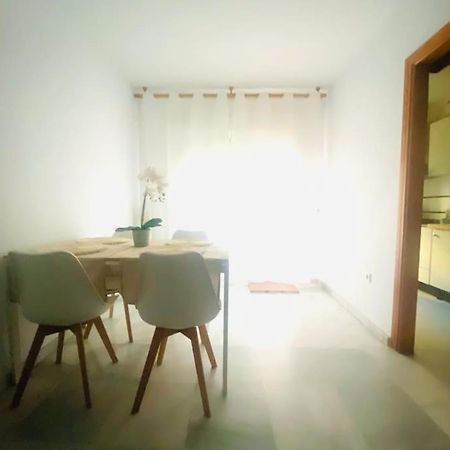 Apartamento De Dos Dormitorios En Almeria. Dış mekan fotoğraf