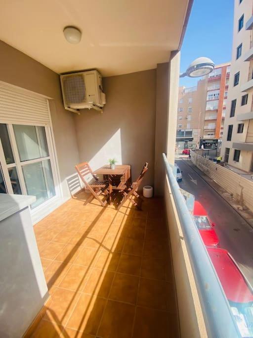 Apartamento De Dos Dormitorios En Almeria. Dış mekan fotoğraf