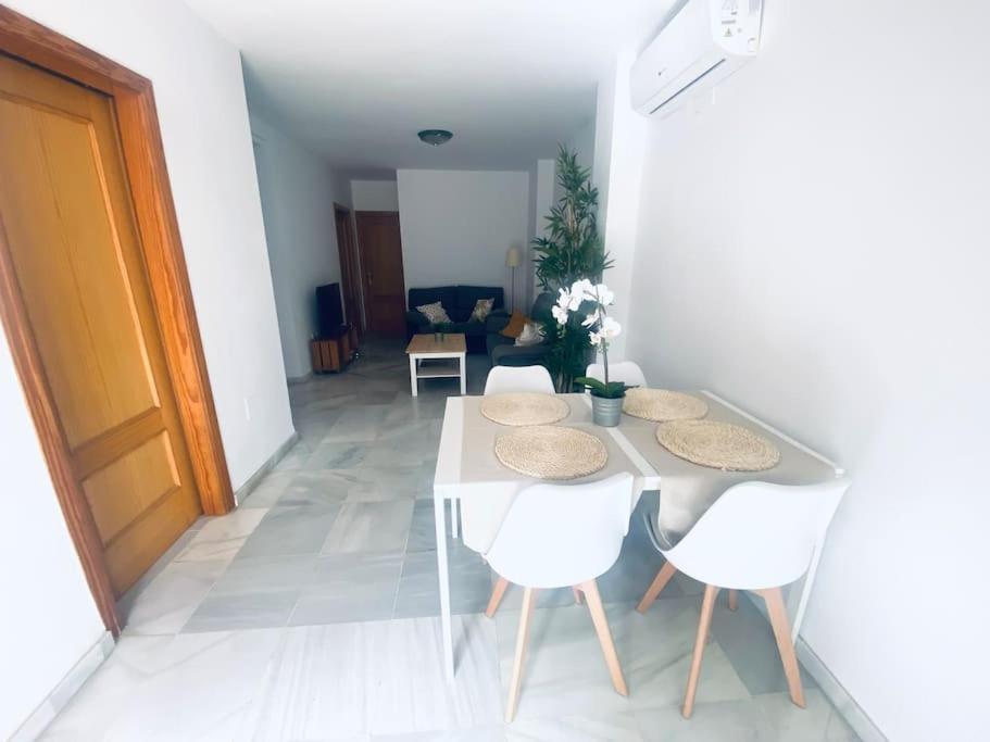 Apartamento De Dos Dormitorios En Almeria. Dış mekan fotoğraf